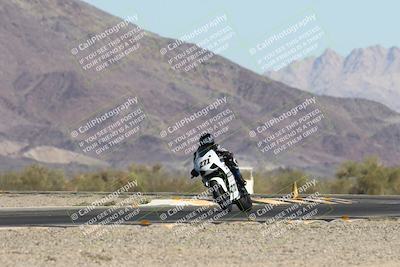 media/Oct-30-2025-Racers Edge (Thu) [[dabbdaf680]]/2-A Group/Session 2 Turn 14 Exit/